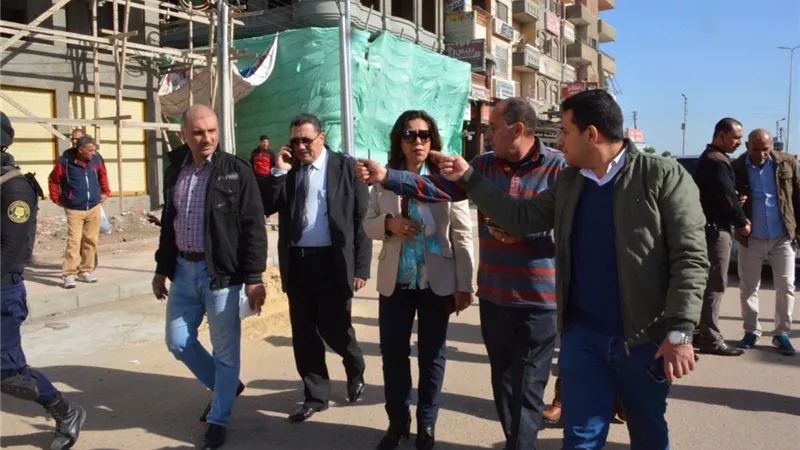 محافظ دمياط تطالب رؤساء المدن بالتواجد الميداني مع الجماهير