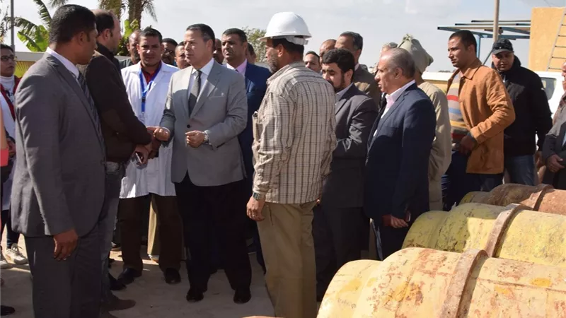 محافظ بني سويف يستجيب لرسالة موبايل من أهالي سنور