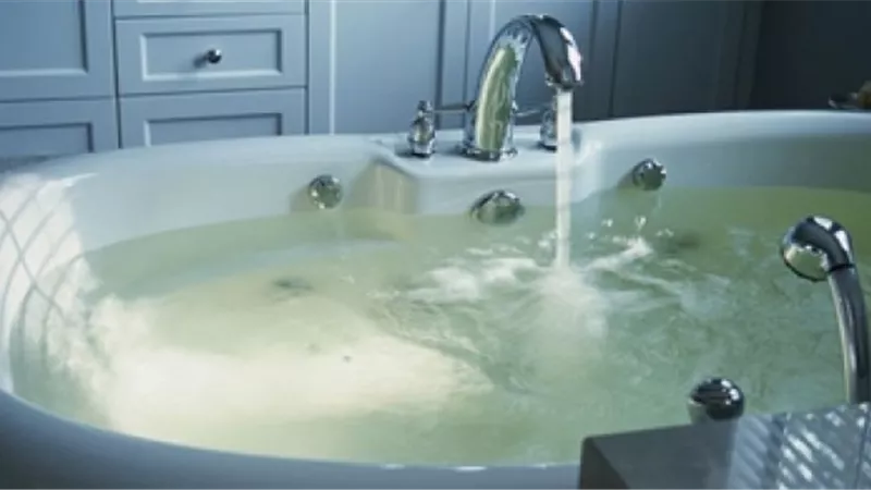 مصرع رضيع غرقا في البانيو¨ والسبب صادم