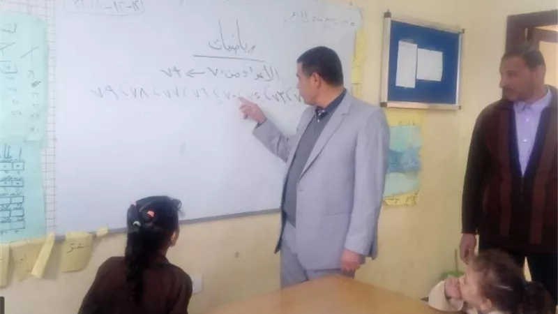 مدير تعليم الخانكة يتفقد مدرسة سسل الابتدائية