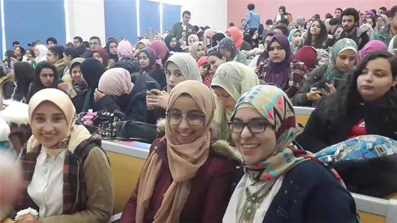 جامعة بدر تكرم طلاب كلية الفنون التطبيقية