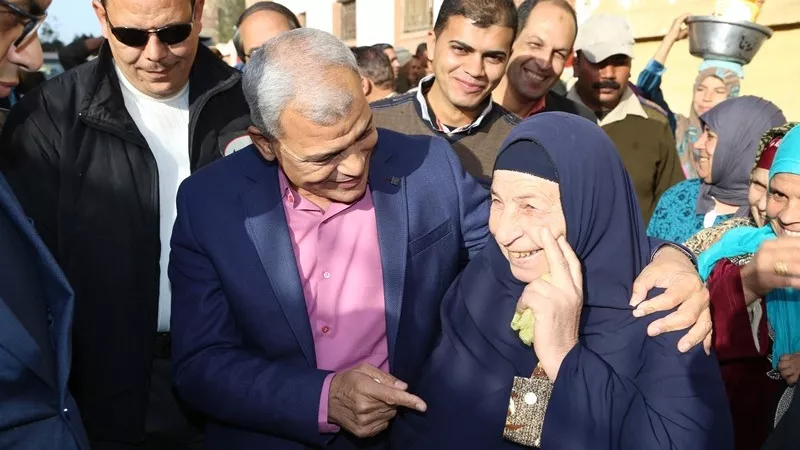 لمسات محافظ المنوفية الإنسانية ¨. حديث الشارع فى الباجور