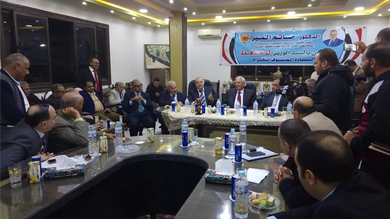 محافظ الدقهلية يجتمع بمجلس إدارة نادي المنصورة لبحث الأزمة المالية