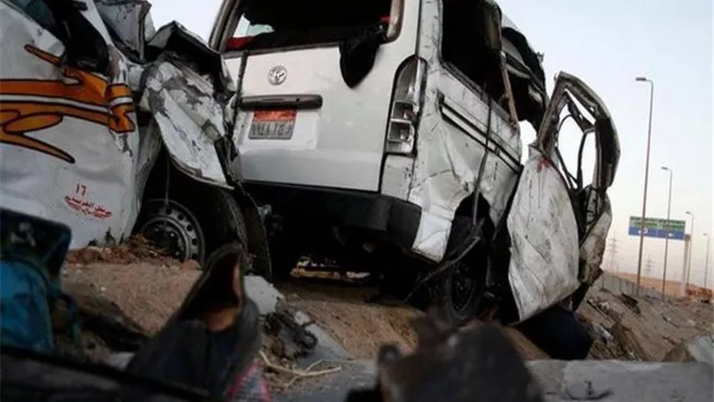 مصرع وإصابة ٢٤ في تصادم مروع بالشرقية