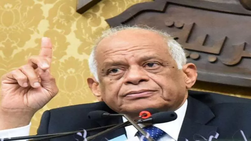 عبدالعال: الأطباء لأ لأ