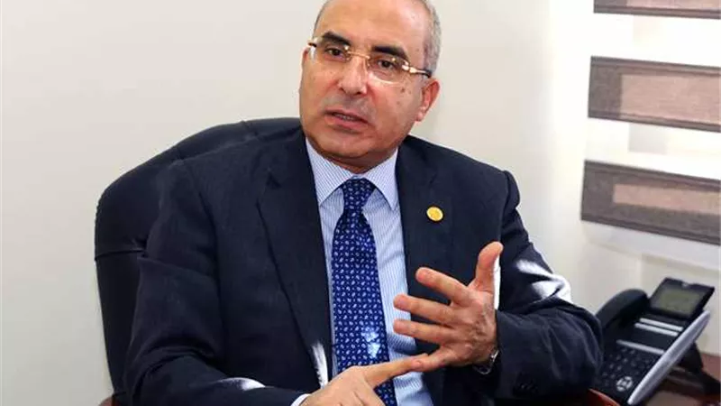 اختبار إلكتروني موحد للأطباء على مستوى الجمهورية