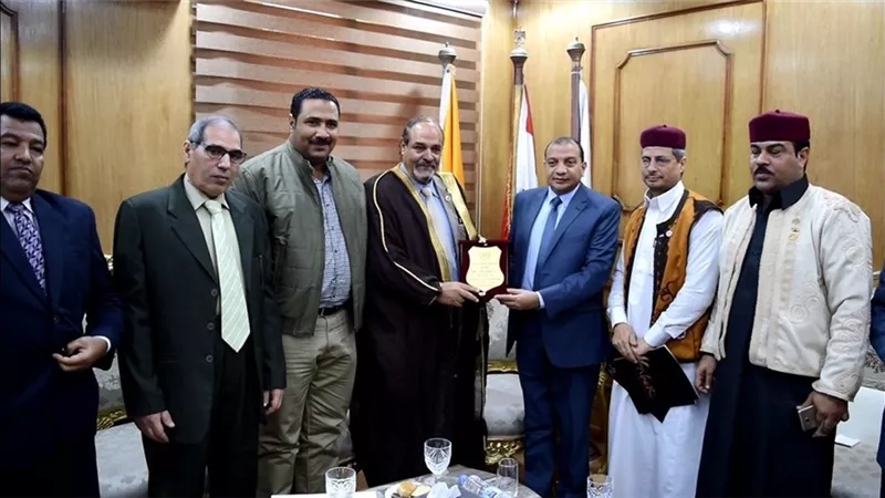 رئيس جامعة بنى سويف يستقبل رئيس المجلس الأعلى للقبائل العربية