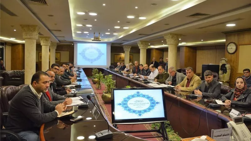 محافظ الغربية : جداول زمنية لانهاء أعمال الرصف والصرف الصحى بطنطا