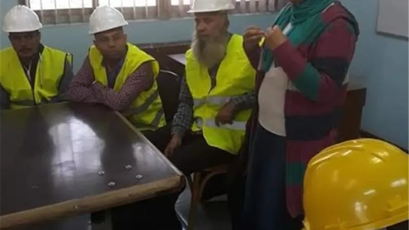 زيارات توعيه بالسلامه المهنيه فى محطات المياه ببنى سويف