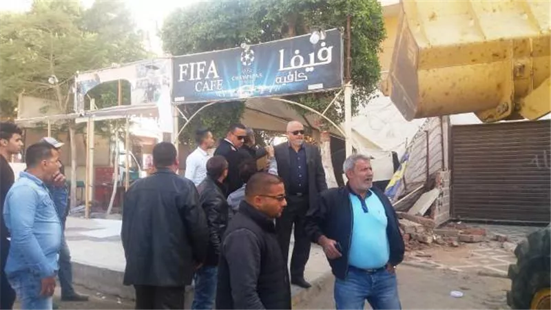 جهاز بدر يشن حملة مخالفات ويزيل11مصنع بالتعاون مع شرطة التعمير¨بالصور