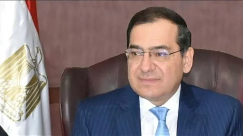 وزير البترول يكشف بالأرقام عن أسعار البنزين فى الدول الأوروبية.. فيديو