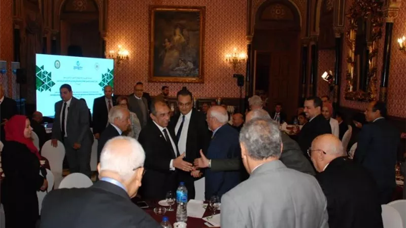 أبوستيت نسعى إلى الاستفادة من تجارب الدول الناجحة في تكنولوجيا الزراعة
