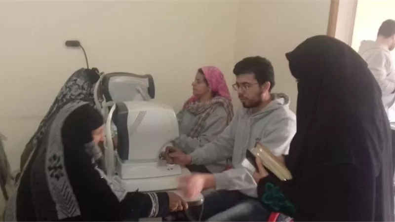 الكشف على 500 حالة فى قافلة مستقبل وطن بكفرالشيخ