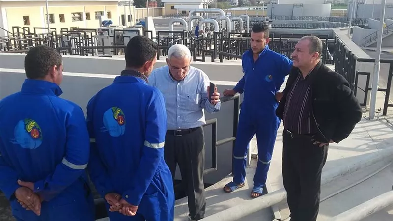 بالصور .. رئيس مياه القناة يفاجئ محطات الإسماعيلية