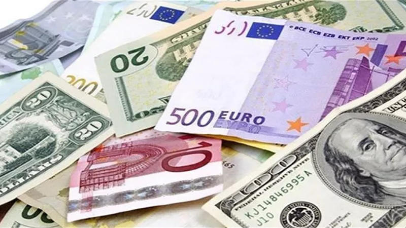 استقرار جماعى لاسعار العملات اليوم وفقاً لاخر تحديثات البنوك