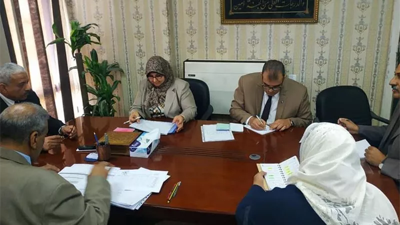 تعليم السويس يعانى عجزا فى هيئات التدريس وزيادة الكثافة