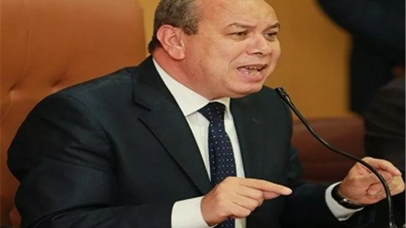 الالتزام بالتعليمات والضوابط الخاصة بإصدار شهادة الصلاحية للمواقع وتراخيص البناء