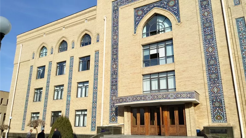 أوزبكستان تحتفل باليوم العالمى للغة العربية