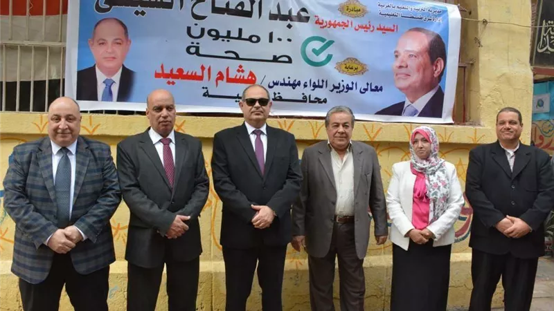 محافظ الغربية يتابع المسح الطبي للأنيميا والسمنة والتقزم لطلاب الإبتدائى