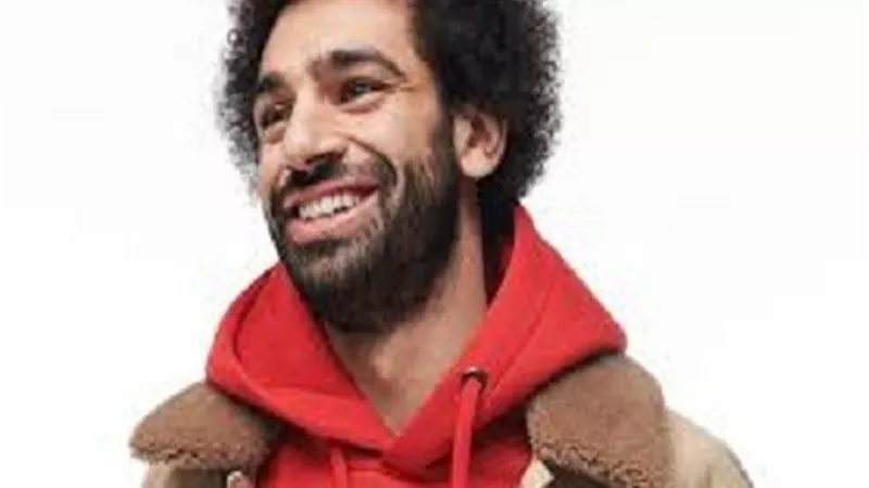 محمود فايز يدافع عن زى محمد صلاح
