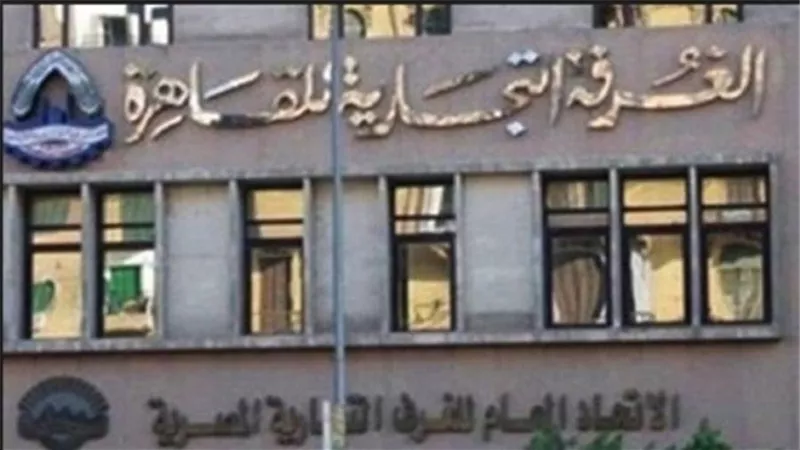 شعبة العمالة تطالب بالحد من استحواذ الاجانب علي الشركات المحلية