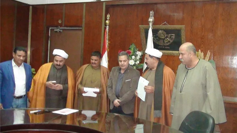 هيئة التعمير تسلم اول عقود التمليك لواضعي اليد
