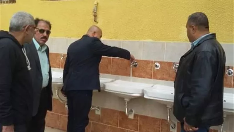 مدير ادارة شرق الزقازيق يتفقد مدرسة النجاح الثانوية لمتابعة أعمال الصيانة