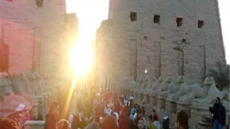 الأقصر تحتفل بظاهرة تعامد الشمس على قدس الأقداس بالكرنك ..الجمعة