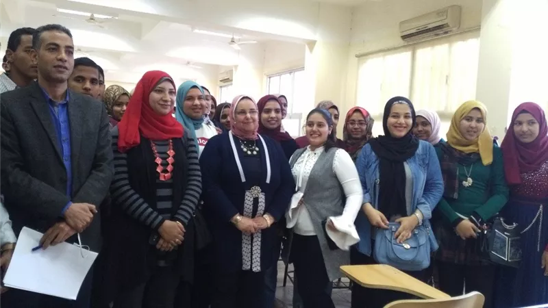 الشائعات ودورها فى عرقلة مسيرة التنمية.. ندوة بإعلام قنا