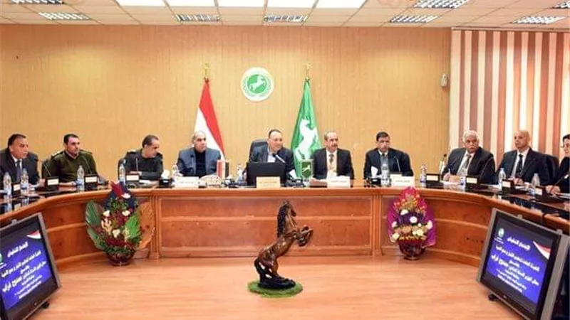 بدء تنفيذ خطة محو أمية العاملين بالمنشآت الحكومية بالشرقية