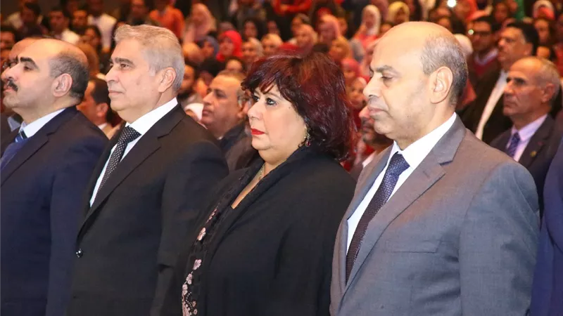 بحضور وزيرة الثقافة حفل فني بجامعة المنيا لفريق كايرو ستبس