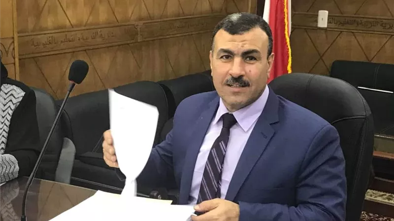 محمود حسين مدير عام الشئون المالية والإدارية لتعليم القليوبية