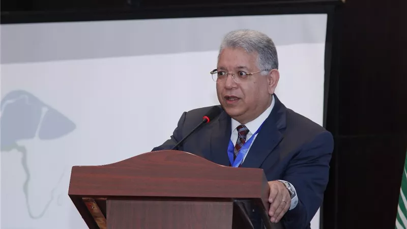 شيحه يبحث مع أساتذة الطب اللائحة التنفيذية لقانون المستشفيات الجامعيةالثلاثاء