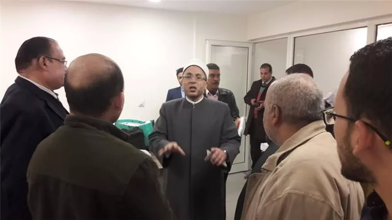 أمين 
