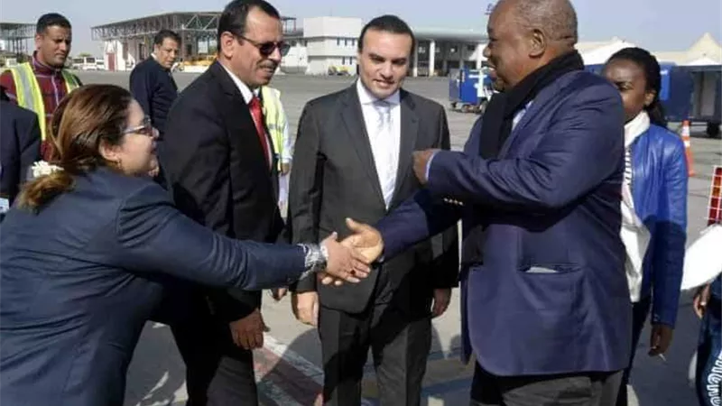 رئيس زامبيا السابق فى جولة سياحية بالسد العالى ومعبد فيلة