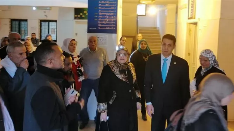 حساسين ووكيل الصحة بالجيزة يتفقدان احتياجات كرداسة من الخدمات الصحية