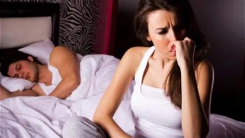 بسبب افلام الكرتون زوجة تطلب الخلع من زوجها