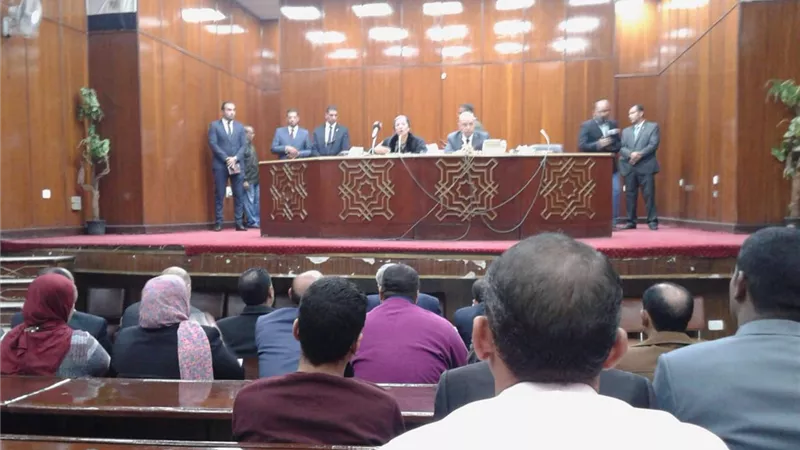 وزيره البيئه تجرى حوارا مفتوحا مع اعضاء الجمعيات الاهليه والشباب بقنا