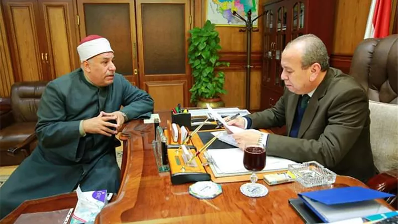 محافظ كفرالشيخ ومدير المنطقة الأزهرية يتابعان العملية التعليمية بقطاع المعاهد