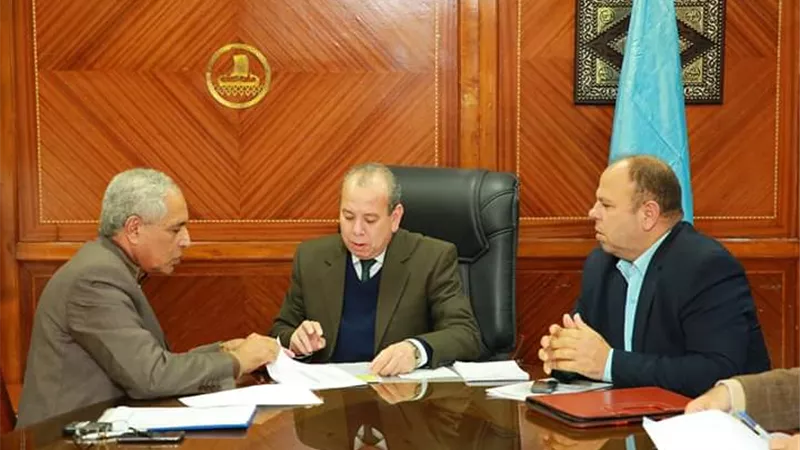 محافظ كفرالشيخ يتابع تنفيذ مشروع الإسكان الإجتماعى