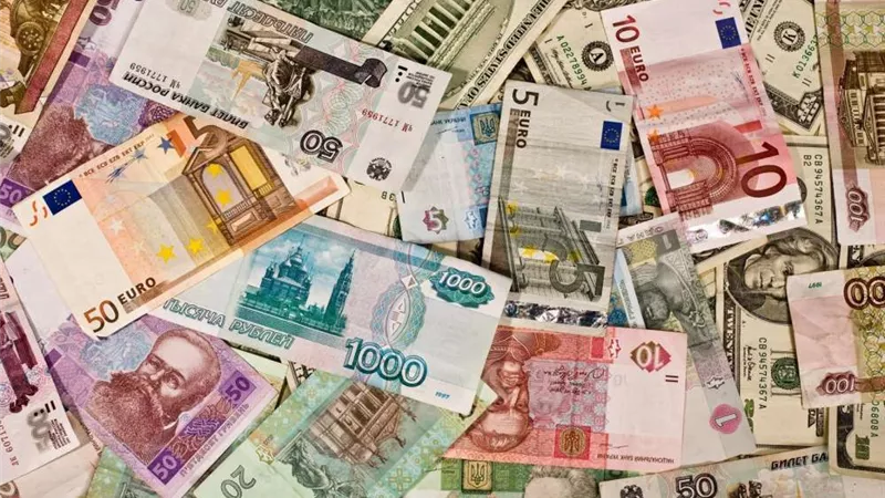 استقرار ملحوظ لاسعار العملات العربية والاجنبية