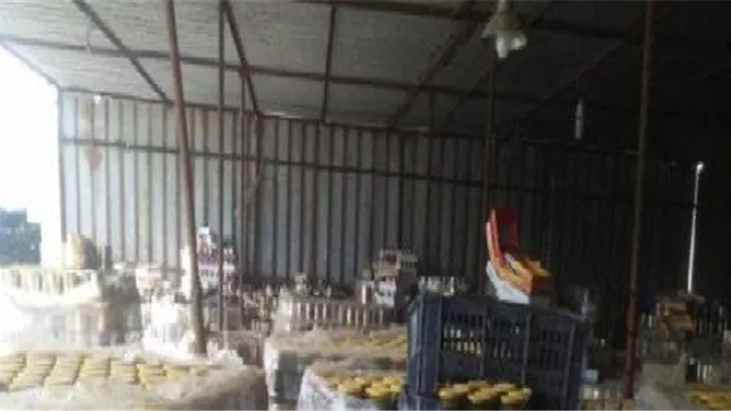 ضبط 109 طن اغذية غيرصالحه بمصنع تعبئه غيرمرخص بالعامرية