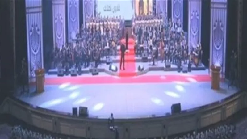 الاغاني الوطنية في عرض إوركسترا الشباب والرياضة بحضور السيسي