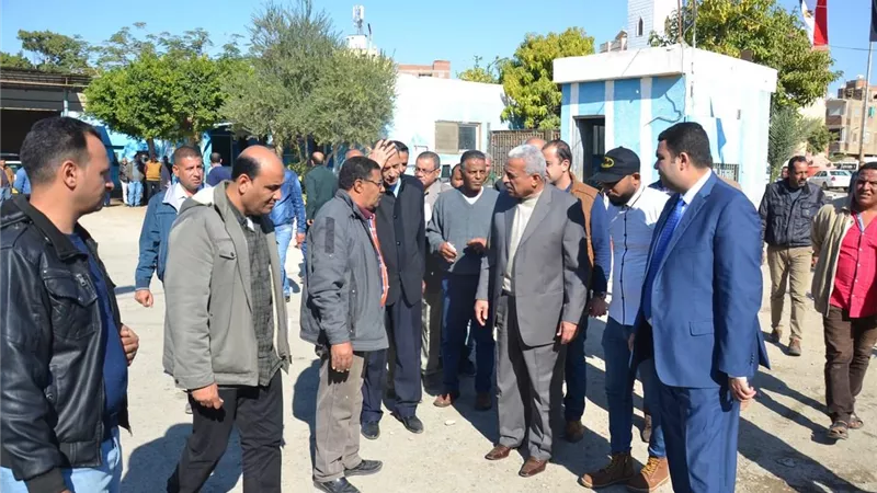 لجان لجرد مخازن وورش المحافظة والاحياء