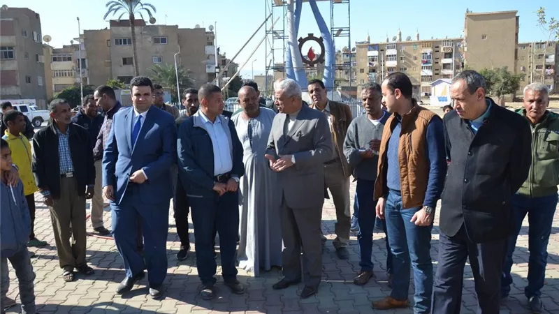 صقر : رفع التراكمات ومخلفات المباني من جميع أحياء السويس