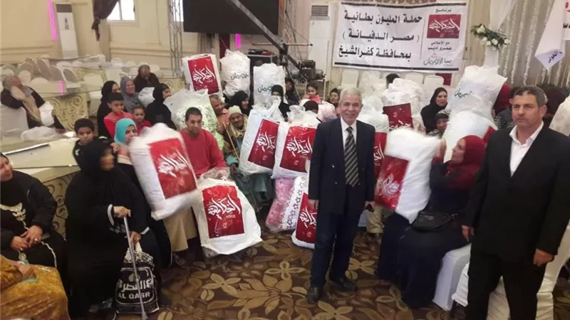 الأورمان توزع ٥ آلاف بطانية ولحاف في كفر الشيخ.. صور
