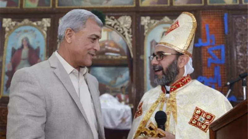 محافظ المنوفية يشارك الاقباط الكاثوليك قداس عيد الميلاد بقويسنا