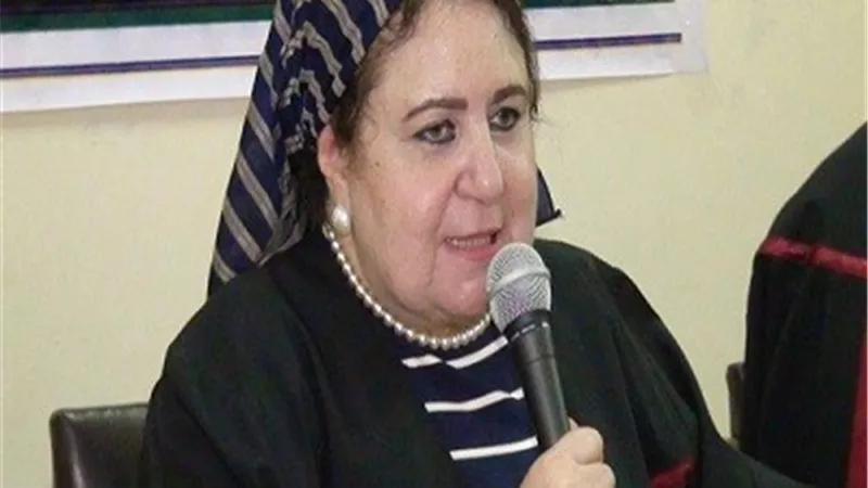 رابطة الجامعات الاسلامية وكلية الدراسات تكرم الدكتورة هدى درويش