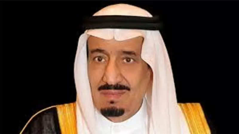 الاميرة ريما بنت طلال تنشر صورتها مع خادم الحرمين فى عزاء والدها