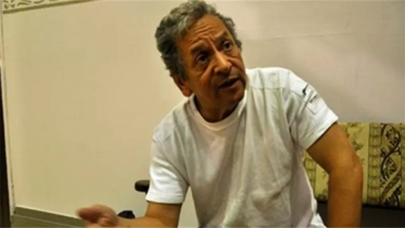 المخرج عمر عبدالعزيز يكشف أسرار جديدة عن الراحل عزت أبو عوف
